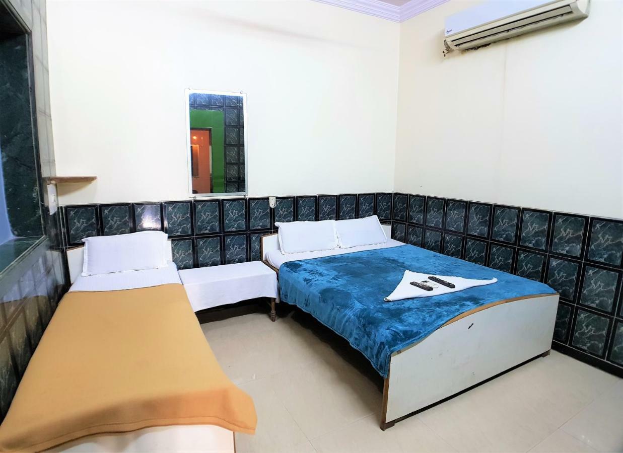 Hotel Hexa Metro Plaza Bombay Esterno foto