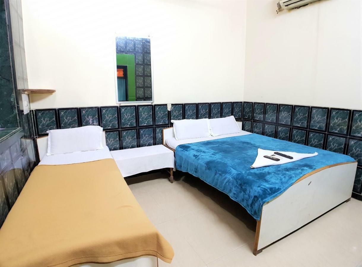 Hotel Hexa Metro Plaza Bombay Esterno foto